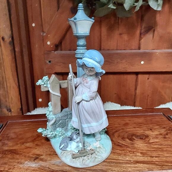 Lladro Fall Clean Up 5286 Large figurine Retired - Picture 2 of 10